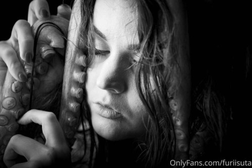 de51e950df70ac5314532d52d3d60d49