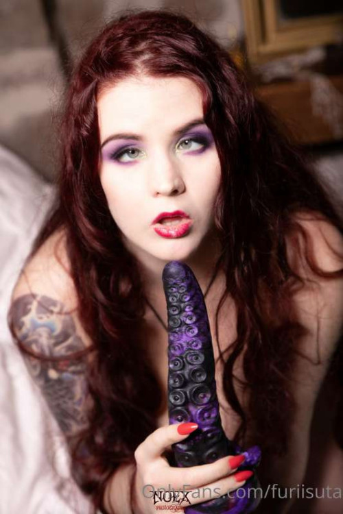 e136f980eb7444ffe9ab354dae990fad