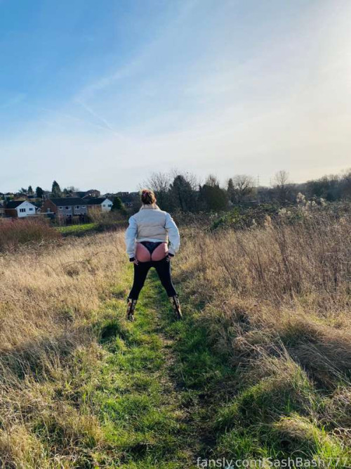 e9b3cc8228a6e02e2f563bec7d7d80ee