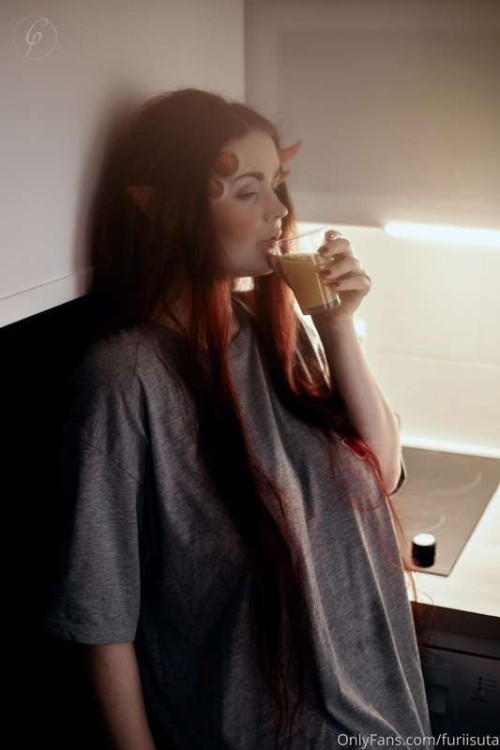 ee211bfe50e5ac9ce8e8c24c1b9571db