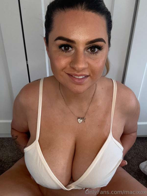 039f9e9b7e3d99bbc9c21fa03c0b1e58