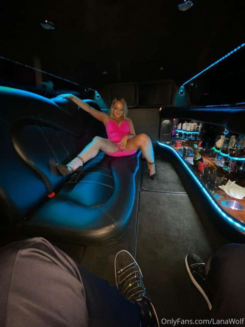 2b7d923594f442d8de1cd97a60fa84e7