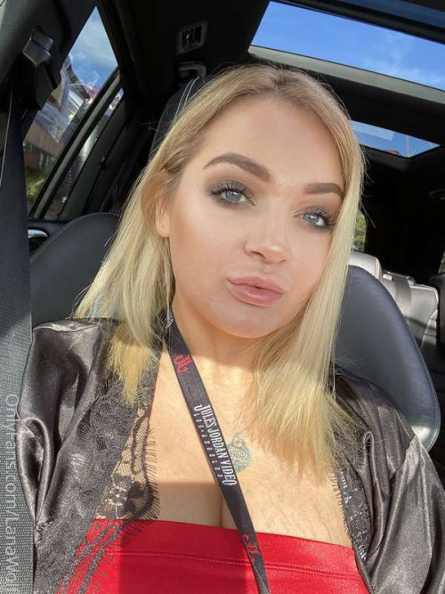 2f4ba64399bd5bef4ca38d86339526f3