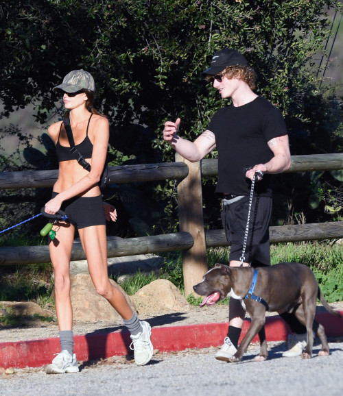 496bbfec7aba09162dd294661cc2ffa4