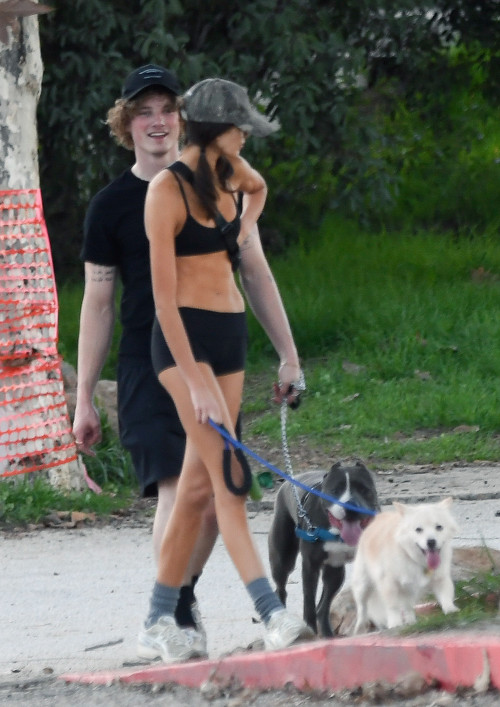 85b20a4635c15d231dbc5e32f65b2fad