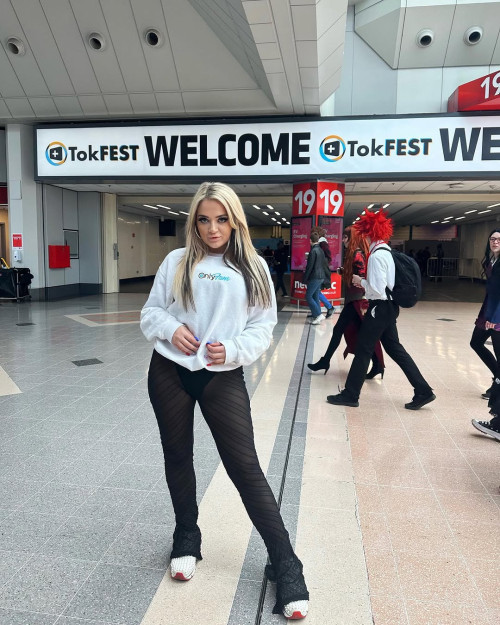 cce2ecacb2e7f8698edebc81797ec884