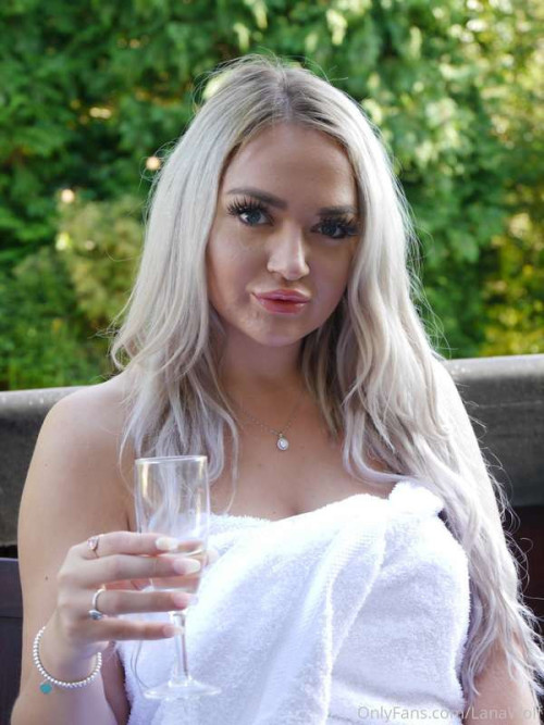 e74ce8dc1b6f68349de0ab3b0a2ecb16