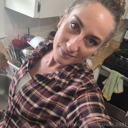 e8b40380c7a4e5b6e27ea3825407c175