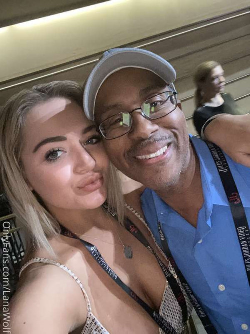 e8f8dbb87649c20b931bdc493dc65dc8