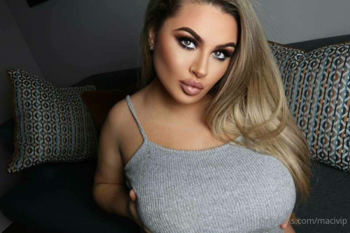 6ddb6ffd938b5122d8f8d2885e256292