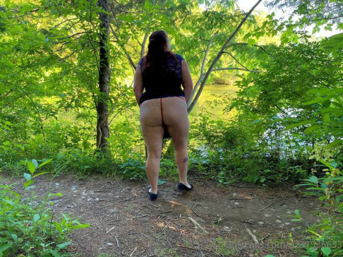 01cff3b8b1404f581b1ac1cbc4f16d7e