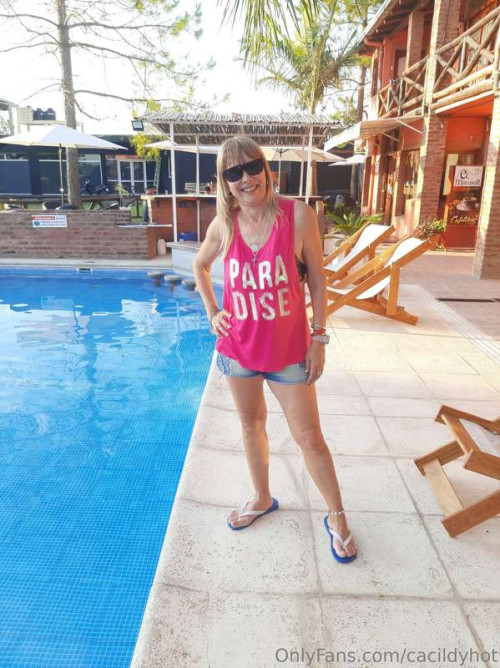 09d33aba6c96c8559eb2ffdfb1848913