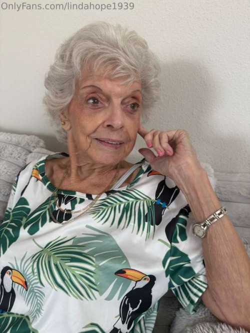 215c8c4ccc325fd47c27f35b64eb22e4