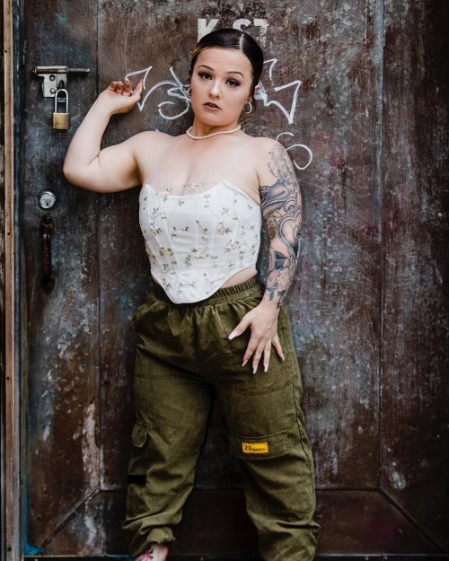 49d223be95e4e09d51b2a8905b122a96