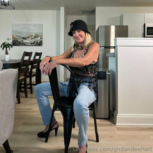 83c6f44ea73fd667de643f60d5a99a83