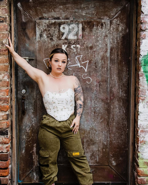 8407a889595d569c37e337ab3cf2b31d