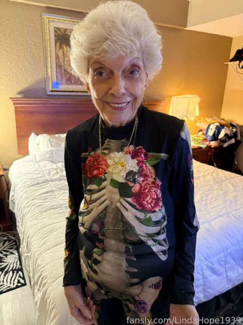 8d44312bd33c9f3edeb95efea8049ac7