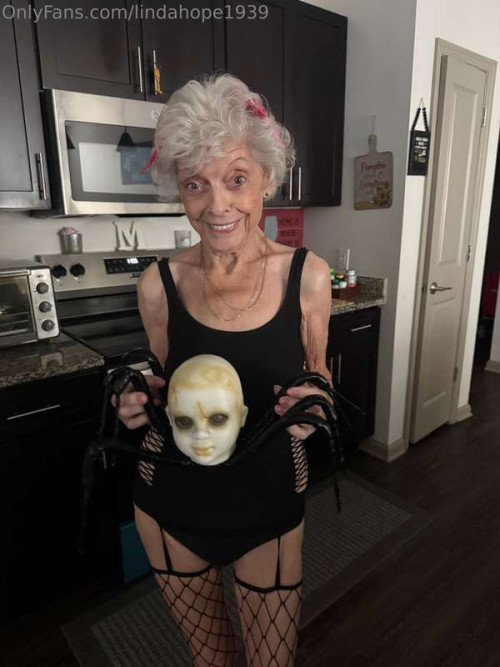 8ef94065a6f82a3a06ea921aa362028d