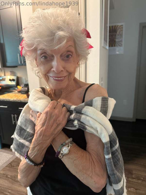 8f9bfdfb78790e42a76397ca84319ccf