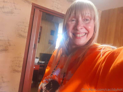 a0dbfd6b61cc16d9e4ad20a08098563d