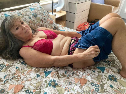 a40b60efb20ef201cad2078fc6780717