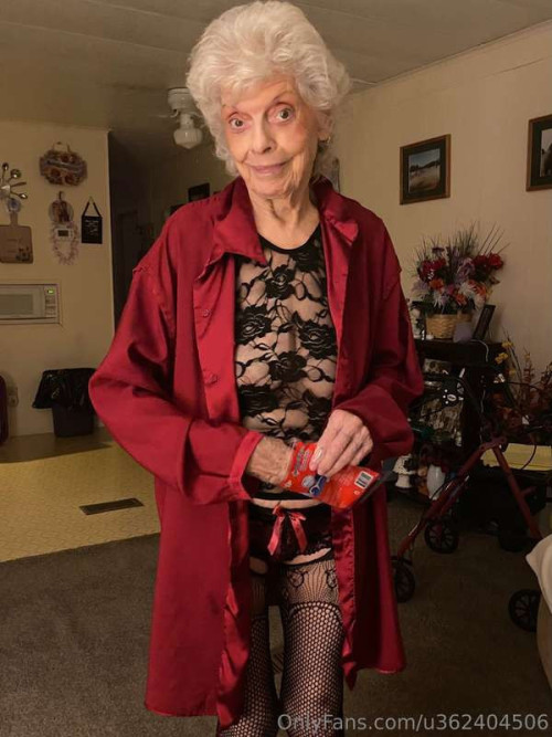 cd70a5d7c32df4389f271f8bc1bc3313