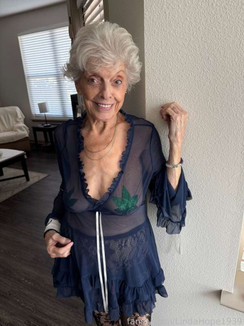 ec5afb4fa4b4993a7833ea2ec4f1e83c