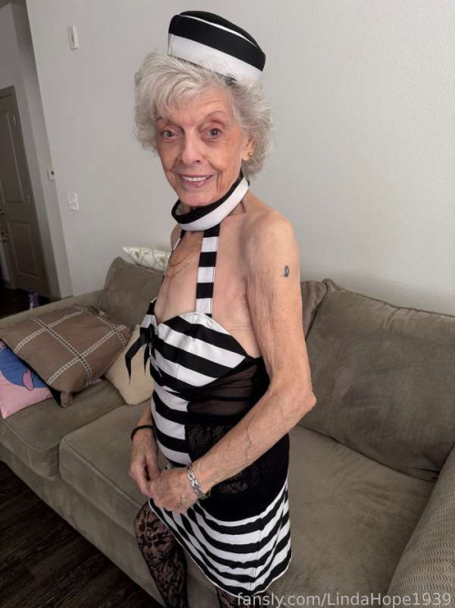 edfbf59df8a3c646f407ce9f9eae6b50