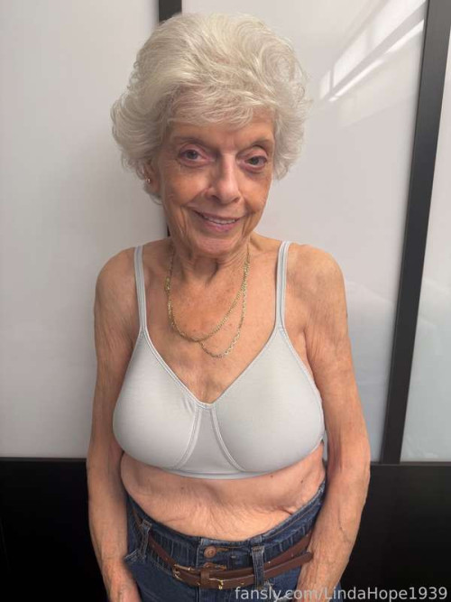 eebb12ead7c458beb3e29d8ecea39438