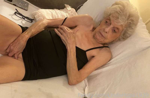 f2ebe4e88d31cb281423595018c17152