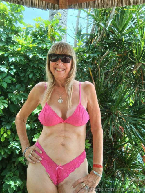 fe8840cc0eed65839b98ecbe5cdc2ea1