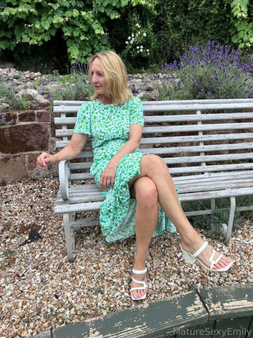 243f9e90ad3c333eb422f1dfb525557a