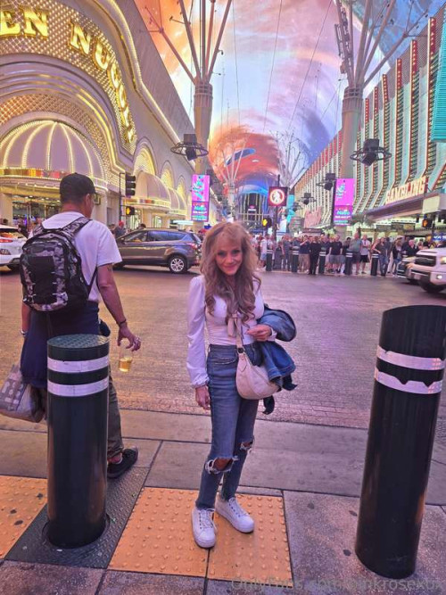 40dd0a681e427ea23534df9f4dcde09c